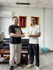 暖心幫扶送關(guān)懷 江西制藥發(fā)放市總工會困難職工慰問金